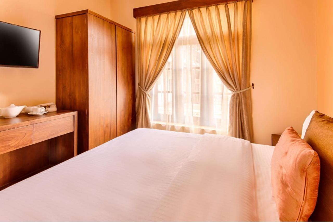 Spice Ella Hotel Bagian luar foto