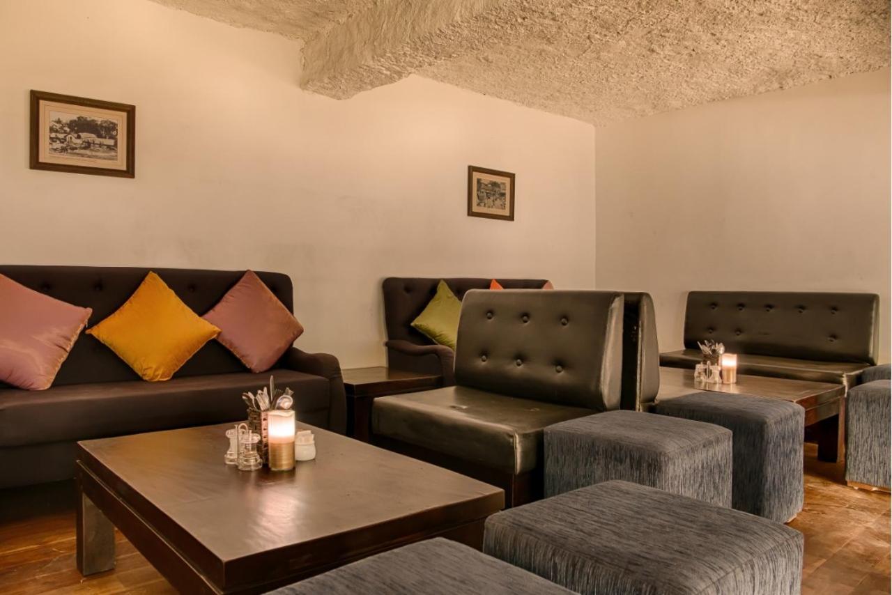 Spice Ella Hotel Bagian luar foto